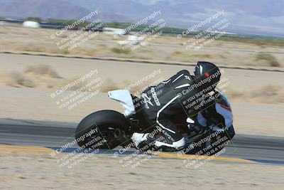 media/Dec-05-2024-Racers Edge (Thu) [[e102e0690b]]/3-B Group/Session 1 (Turn 9 Inside)/